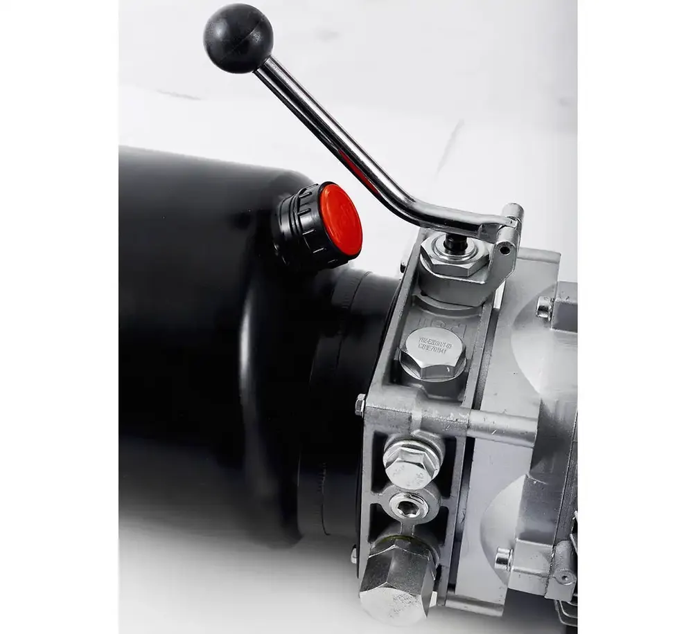 Moteur + pompe hydraulique pour pont élévateur REDATS L-200 / L-200R — vue 3