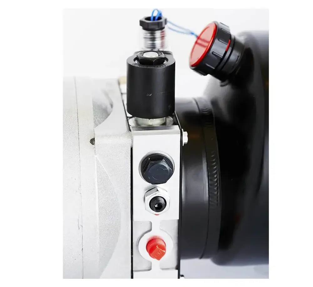Moteur + pompe hydraulique pour pont élévateur REDATS L-220 / L-220R — vue 3